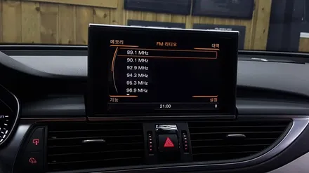 아우디a7 수입차와 완벽하게 호환 가능한 아이머큐리css3매립-일여섯전주카클래스- / 전주 덕진동