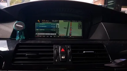 BMW 520i 아이머큐리 셋탑내비게이션  CSS3와 후방카메라 매립-카클래스- / 전주 덕진동