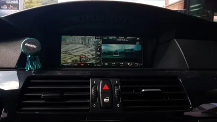 BMW 520i 아이머큐리 셋탑내비게이션  CSS3와 후방카메라 매립-카클래스- / 전주 덕진동
