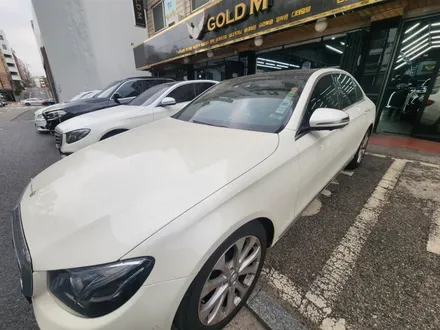 비오는 봄날 오늘도 골드엠에는 많은 차들이 입고되었다. / 강남 대치동