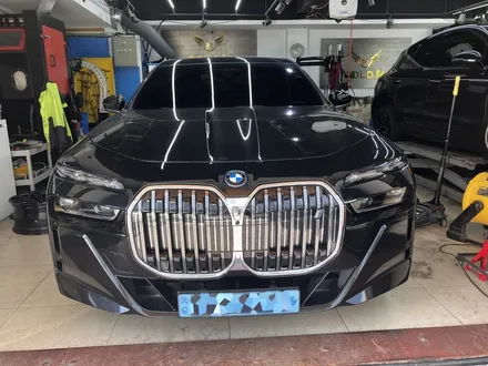 BMW i7 새차만들기- 부분도색, 광택,휠복원,유리막코팅 / 강남 대치동
