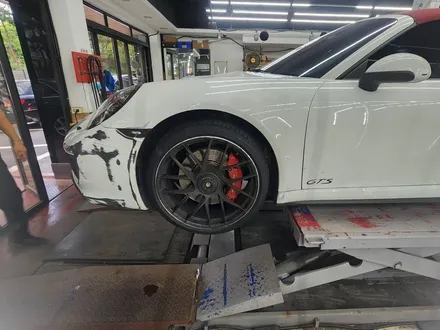 포르쉐 911 카레라 자차 보험처리로 판금도색 휠교환 등 대수리 / 강남 대치동