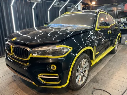 BMW X6 자차 보험처리로 강남 대치동에서  새차만들기(판금도색, 휠복원, 광택, 유리발수코팅, 유리막코팅) / 강남 대치동