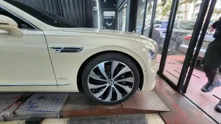강남 벤틀리 전문 수리 판금도색 휠 복원 잘하는 곳 / 강남 대치동