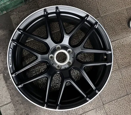 S63 AMG  강남 휠복원 무광 블랙컷팅 완벽하게 수리 됐습니다. / 강남 대치동