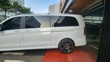 벤츠v클래스 ~ v300 수리 보험처리 작업을 덴트 진행! / 강남 대치동