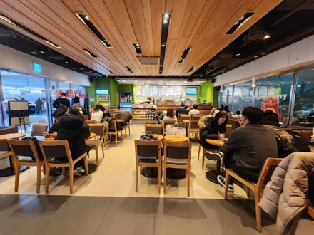 강남 코엑스에서 전기차 충전소 찾기, 급속 충전 잘하는 방법! / 강남 대치동