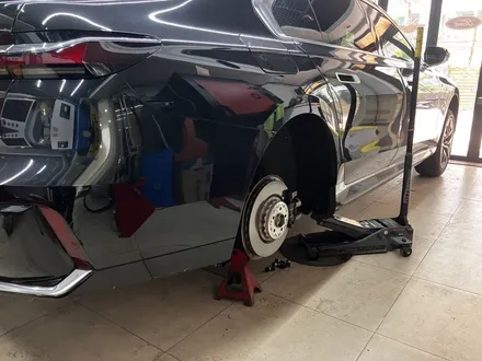 BMW i7 새차만들기- 부분도색, 광택,휠복원,유리막코팅 / 강남 대치동