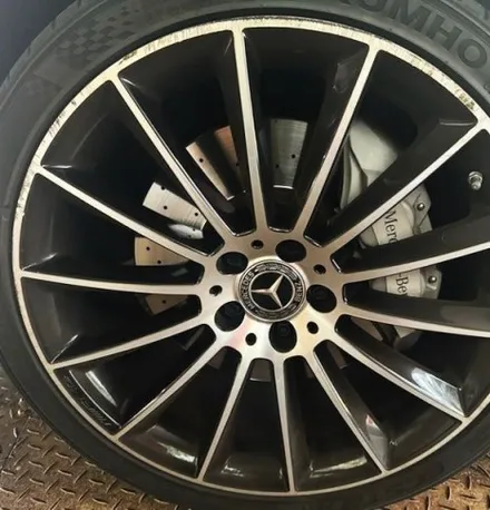 CLS 450 뒤범퍼 부분도색, 휠복원 작업이 완료 되었습니다. / 강남 대치동