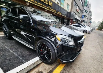 벤츠 GLE63 자차보험처리 이건 교체해야 합니다. (휠복원, 부품교환, 도색) / 강남 대치동