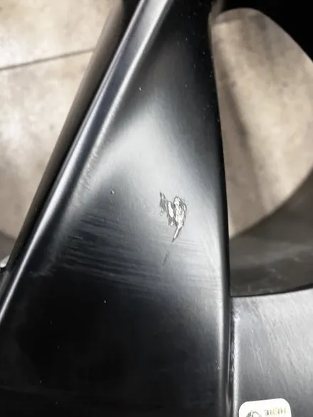 강남 무광 블랙 휠도색 G63 AMG 와 테슬라 휠 복원 잘하는 곳. / 강남 대치동