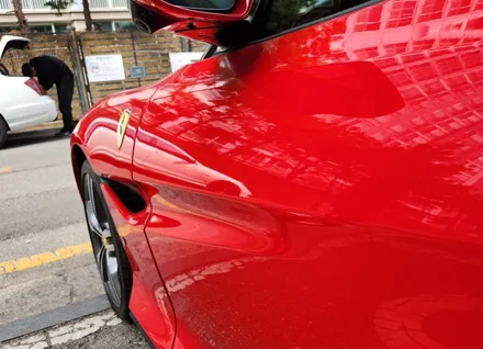 페라리 포르토피노 덴트 및 휠 복원 작업 / 강남 대치동