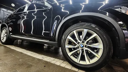 BMW X6 자차 보험처리로 강남 대치동에서  새차만들기(판금도색, 휠복원, 광택, 유리발수코팅, 유리막코팅) / 강남 대치동