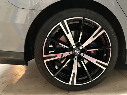 2025년식 BMW M2의 특징과  M2 블랙 휠, 530i X Drive 커팅휠 휠 복원 결과. / 강남 대치동
