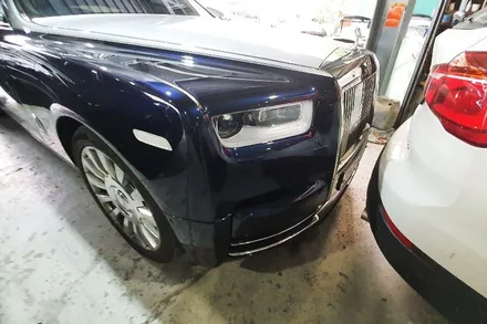 비 오는 날 롤스로이스 판금도색 주차장 사고 수리! / 강남 대치동
