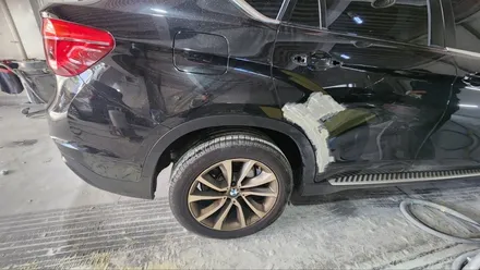 BMW X6 자차 보험처리로 강남 대치동에서  새차만들기(판금도색, 휠복원, 광택, 유리발수코팅, 유리막코팅) / 강남 대치동