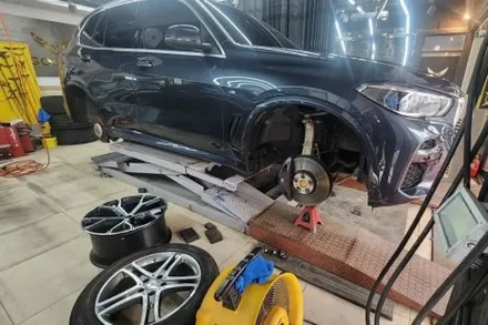 BMW X5 판금도색 및 휠복원 자차 보험처리로 진행! / 강남 대치동