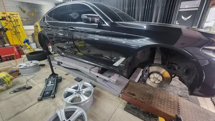 bmw 대물배상 보험처리, 아우디 뒤휀다 판금도색 및 유리발수코팅 작업중!! / 강남 대치동