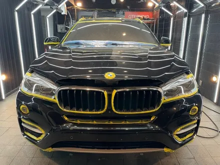 BMW X6 자차 보험처리로 강남 대치동에서  새차만들기(판금도색, 휠복원, 광택, 유리발수코팅, 유리막코팅) / 강남 대치동