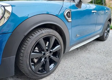 BMW 미니 컨트리맨 - 스크래치 제거 및 색상변경 : 블랙유광 / 대구 동구 각산동