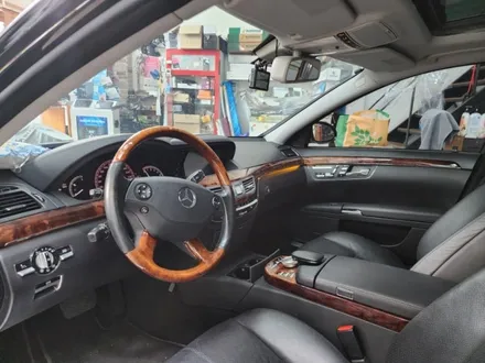 안산썬팅 방문한 2009년 벤츠 s500 전체유리  블락포디 올라 썬팅!