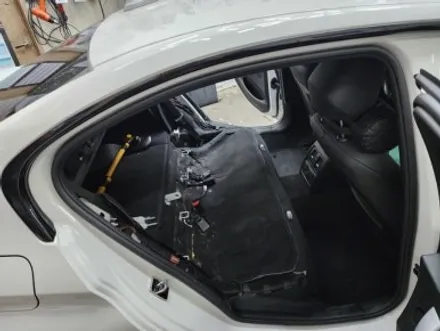 안산 수입차 썬팅점 방문!     BMW320 EVO 12.3인치 안드로이드올인원 +2열 시트 3단 디지털 열선시공!