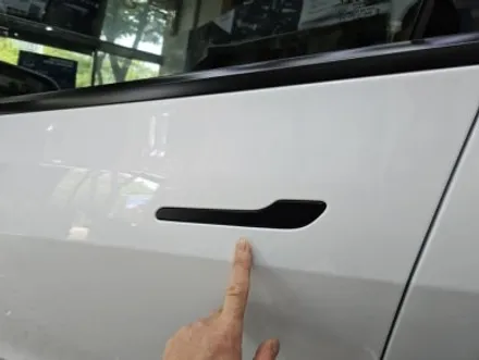 안산썬팅점에서  테슬라에 잘 어울리는 썬팅 추천!