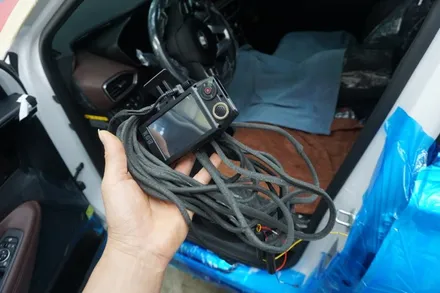 안산블랙박스 입고된 싼타페tm 아이패스 왕눈이 블랙박스로 결정!!!
