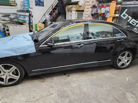 안산썬팅 방문한 2009년 벤츠 s500 전체유리  블락포디 올라 썬팅!