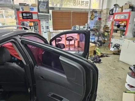 오래된 썬팅 제거부터 안산썬팅 잘하는 곳 소개!스파크 블락포디 고잔 오토매니아클럽에서 올라  시공!