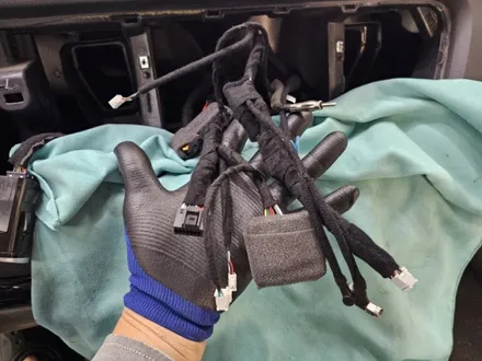 안산 안드로이드올인원 업체 선정 고민되시나요? 믿을수 있는 업체 방문한 올뉴카니발 9인치 안드로이드 설치 후기!~