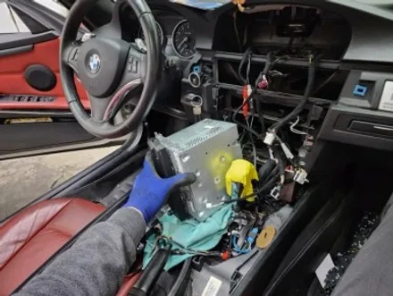 [공지] 화성 근교 안드로이드 전문점 안산오토매니아에서 BMW328i .e92 컨버터블 카나로x 12.3인치 안드로이드올인원 설치