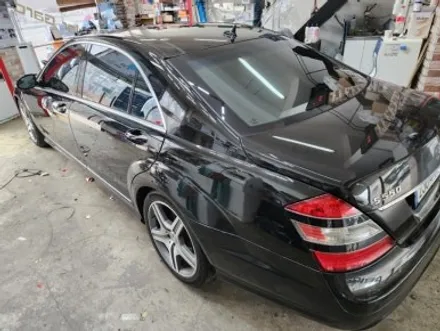 안산썬팅 방문한 2009년 벤츠 s500 전체유리  블락포디 올라 썬팅!