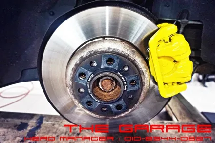 BMW M550d F10 바디 20인치 휠교환 + 옐로우컬러 캘리퍼도색작업 인스톨 / 대전 유성, 세종, 논산