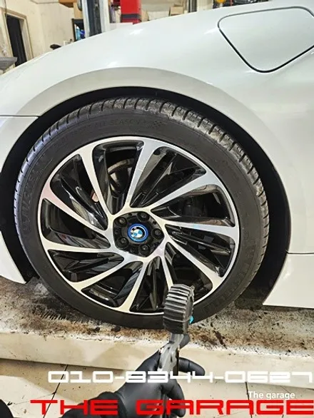 BMW i8 엔진오일 합성유 교환작업 인스톨 대전엔진오일 bmw엔진오일 아우디엔진오일 벤츠엔진오일 대전tc오일 대전디퍼런셜오일 대전합성유 / 대전 유성 화암동
