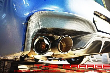 BMW 6시리즈 F12 후면추돌사고 뒤범퍼 카본디퓨져 배기라인 수정작업 / 대전 유성, 세종, 논산