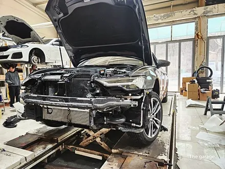 대전 A6 C8 그릴 교체 후기 / 전기형에서 신형 허니컴 블랙옵틱 그릴교환 그릴하나로 완전히 달라진 전면 디자인 / 대전 유성 화암동