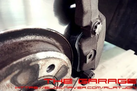 대전세종시브레이크튜닝 대전브레이크튜닝 대전브레이크4p 대전6p - < 더 게러지 >아우디A7 브레이크패드 패드센서 교환작업 인스톨 / 대전 유성 화암동