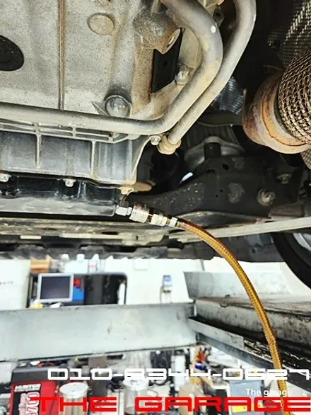 벤츠 W205 c200 엔진오일 합성유 리퀴몰리 롱타임 하이테크 적용 인스톨  대전엔진오일 대전수입차엔진오일 벤츠엔진오일 아우디엔진오일 / 대전 유성 화암동