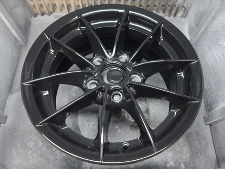 bmw 3시리즈 16인치 실버 주차기스 복원도장/남양주복원도장/다산신도시에서휠복원하기/다산휠복원 휠수리/의정부복원도장/의정부휠수리/휠수리싸고좋은집 / 남양주, 강동, 하남, 송파