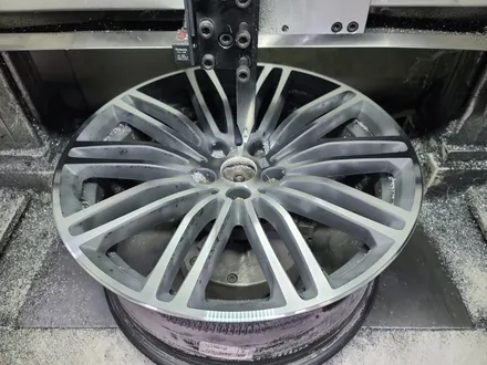 BMW다이아컷팅 19인치 530I 휠복원수리/남양주 휠복원/남양주 휠수리/남양주 다이아컷팅휠전문/휠수리 남양주/구리휠복원/갈매휠복원/의정부휠복원/노원휠복원 / 남양주, 강동, 하남, 송파