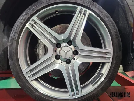 벤츠 CLS 63AMG 19인치 휠복원 휠 주차기스 정품휠복원 다이아컷팅복원~! 남양주휠복원 구리휠복원 남양주타이어 의정부휠복원  휠복원 휠수리 다산동타이어 / 남양주, 강동, 하남, 송파