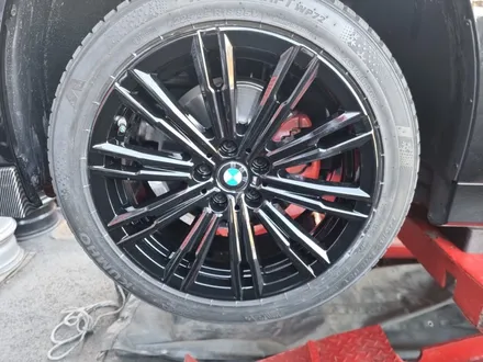 bmw3시리즈 신형 g바디 18인치 분체도장진행/bmw분체도장/남양주휠도색전문점/다산신도시휠도색후기/다산신도시에서휠복원/휠복원휠도색/휠복원 및 분체도장 힐링타이어 남양주점에서 / 남양주, 강동, 하남, 송파