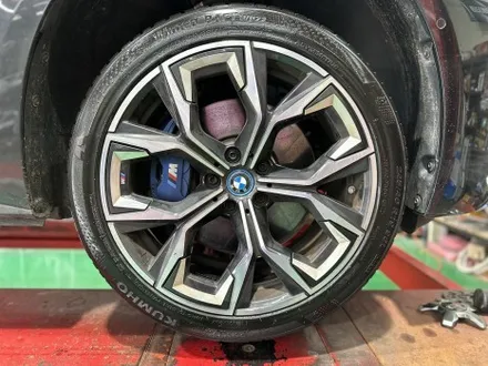 구리 별내 휠복원 휠수리 bmw i4 윈터 스노우 타이어 교체 작업 / 남양주, 강동, 하남, 송파