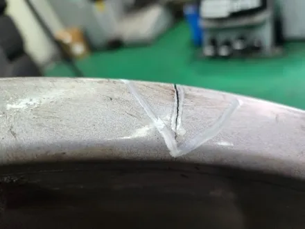 양주/용인/상봉_ 벤츠 E클래스 354  20인치 크랙수리_ 휠수리/휠복원/남양주휠수리/남양주휠복원 / 남양주, 강동, 하남, 송파