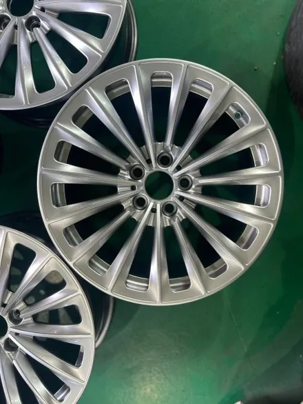 구리 bmw 7시리즈 19인치 하이퍼 실버 휠복원 도색작업 / 남양주, 강동, 하남, 송파