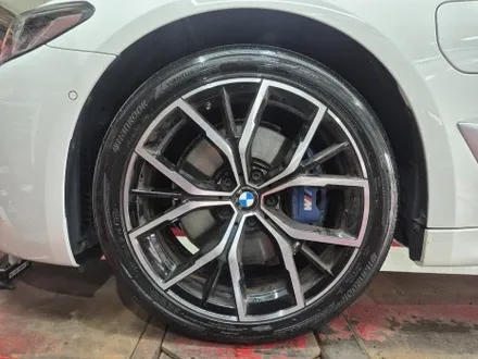 BMW 5시리즈 타이어교체 및 공기압 누설 주입구 부식 완벽 해결! / 남양주, 강동, 하남, 송파