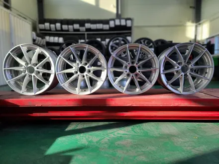 bmw 3시리즈 16인치 실버 주차기스 복원도장/남양주복원도장/다산신도시에서휠복원하기/다산휠복원 휠수리/의정부복원도장/의정부휠수리/휠수리싸고좋은집 / 남양주, 강동, 하남, 송파