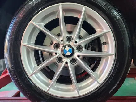bmw 3시리즈 16인치 실버 주차기스 복원도장/남양주복원도장/다산신도시에서휠복원하기/다산휠복원 휠수리/의정부복원도장/의정부휠수리/휠수리싸고좋은집 / 남양주, 강동, 하남, 송파