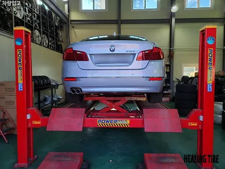 bmw5시리즈 f10 럭셔리 18인치 순정 휠타이어 교체! 남양주휠복원 구리타이어 남양주타이어 의정부타이어 휠복원 휠수리 다산동타이어 / 남양주, 강동, 하남, 송파